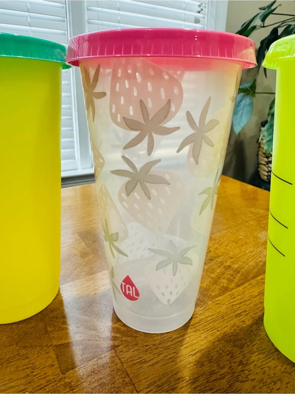 Starbucks questions leave